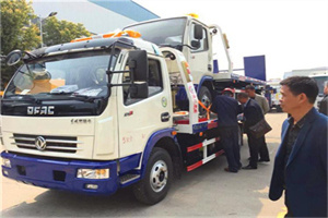 广安门汽车道路救援拖车价格